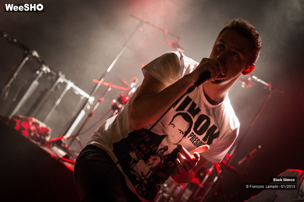 19/27 photos du spectacle Black Silence