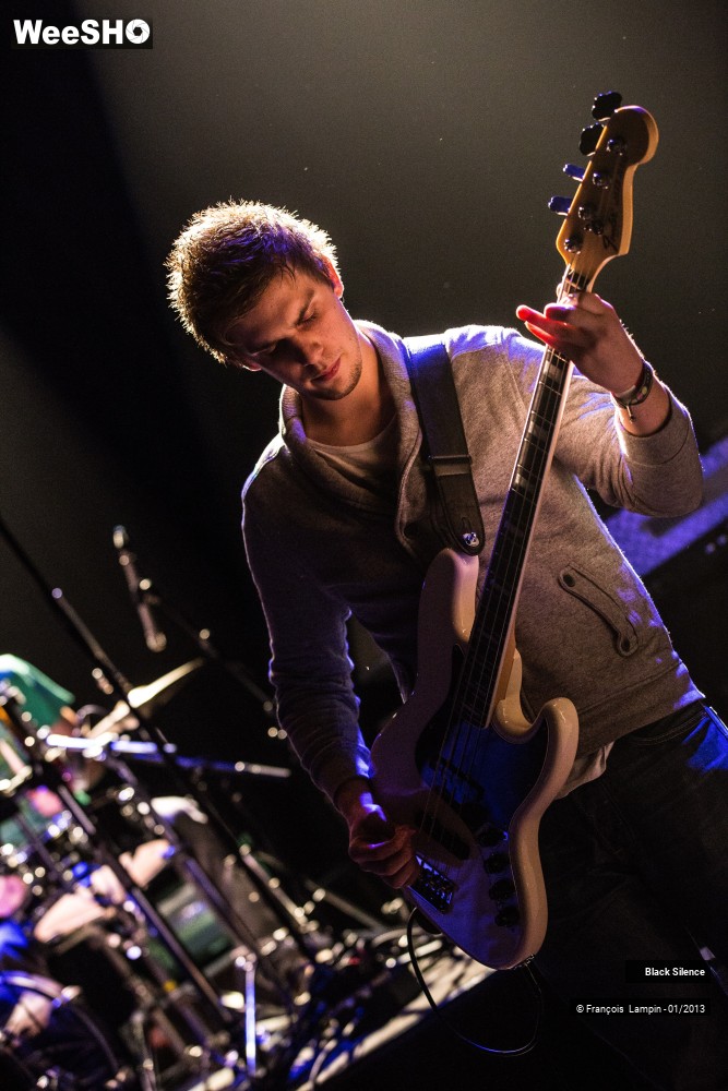 26/27 photos du spectacle Black Silence