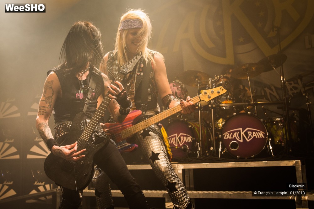 38/49 photos du spectacle Blackrain