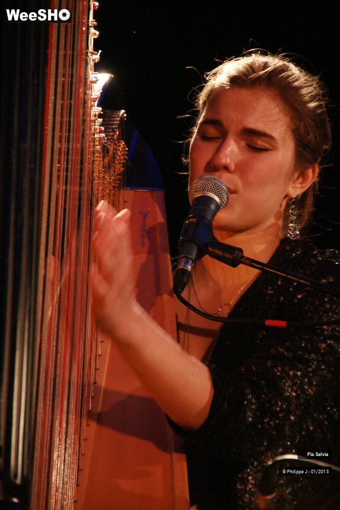 13/20 photos du spectacle Pia Salvia