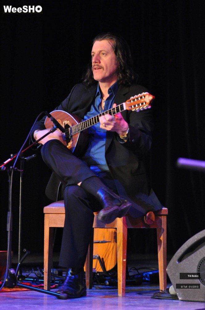 23/40 photos du spectacle Titi Robin