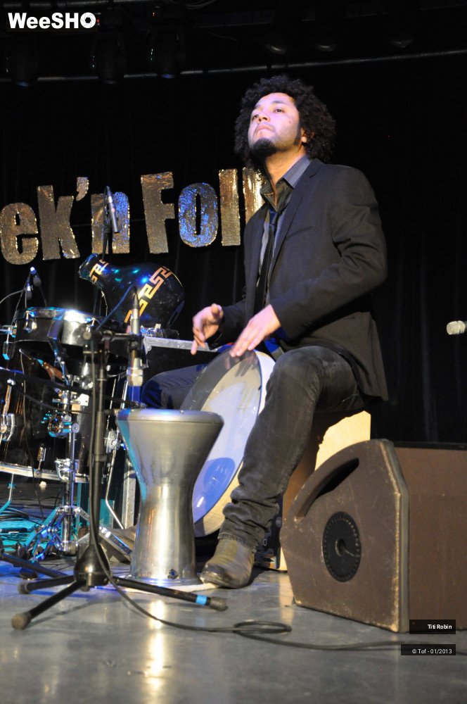 32/40 photos du spectacle Titi Robin