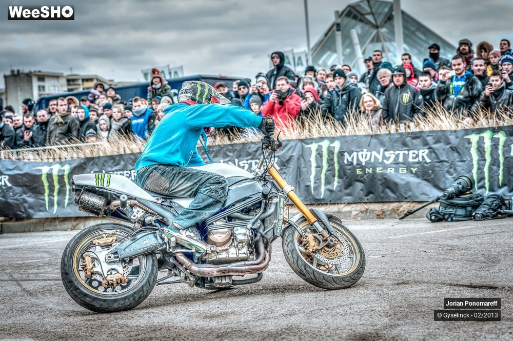 8/20 photos du spectacle Stunt Show