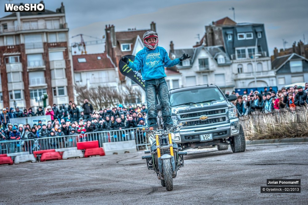 14/20 photos du spectacle Stunt Show