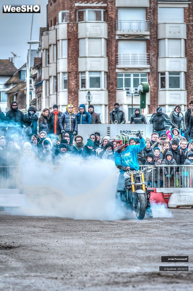 17/20 photos du spectacle Stunt Show