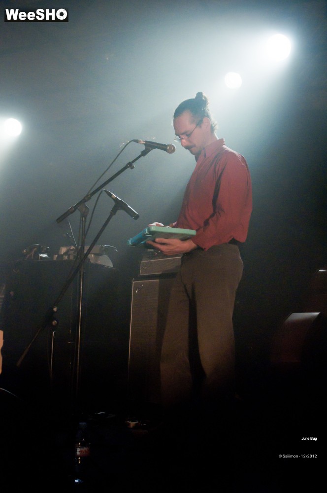 14/25 photos du spectacle June Bug