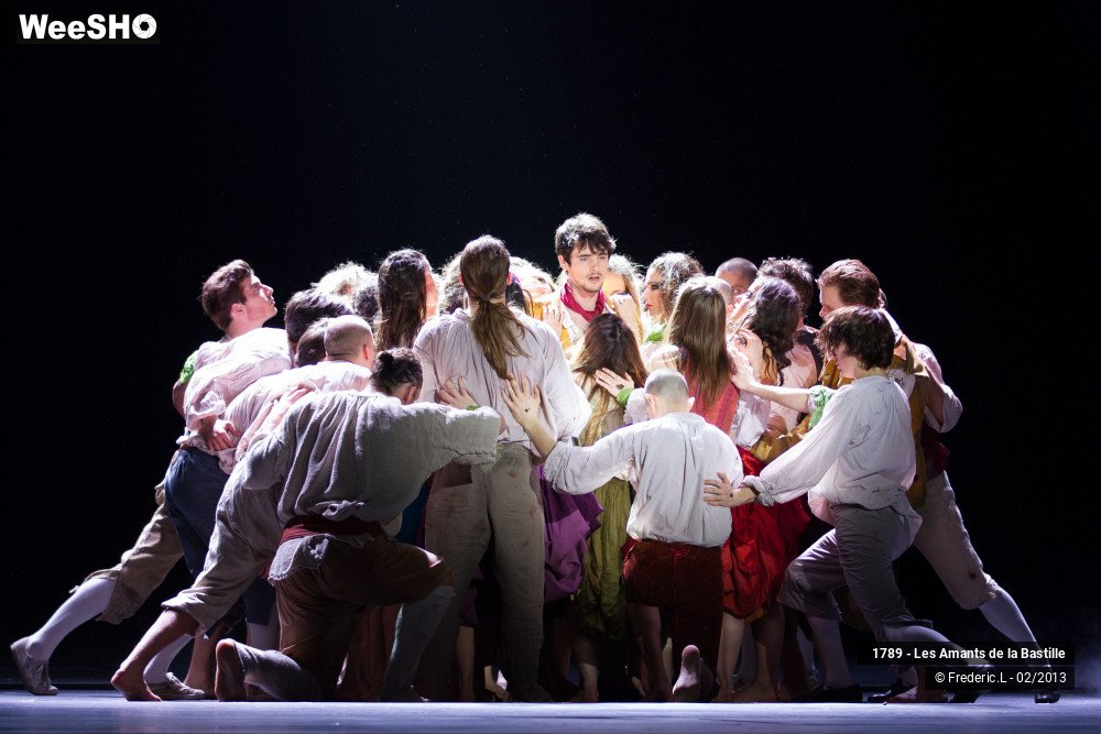 38/50 photos du spectacle 1789 - Les Amants de la Bastille