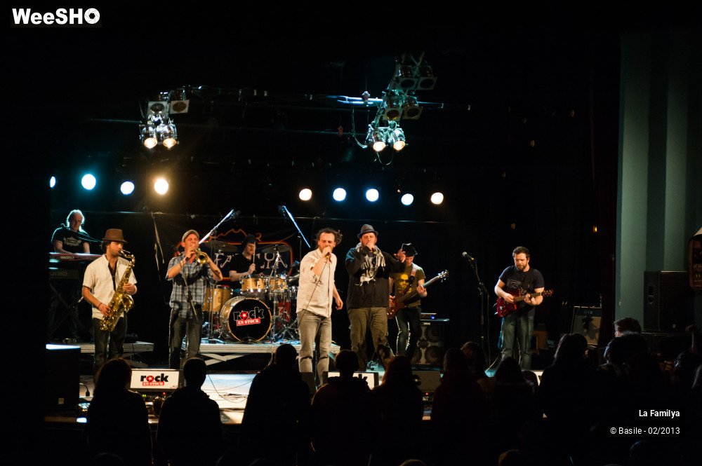 2/32 photos du spectacle La Familya