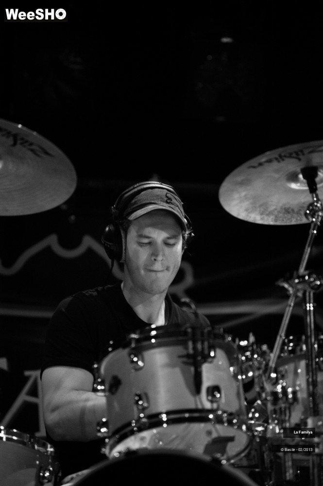 30/32 photos du spectacle La Familya