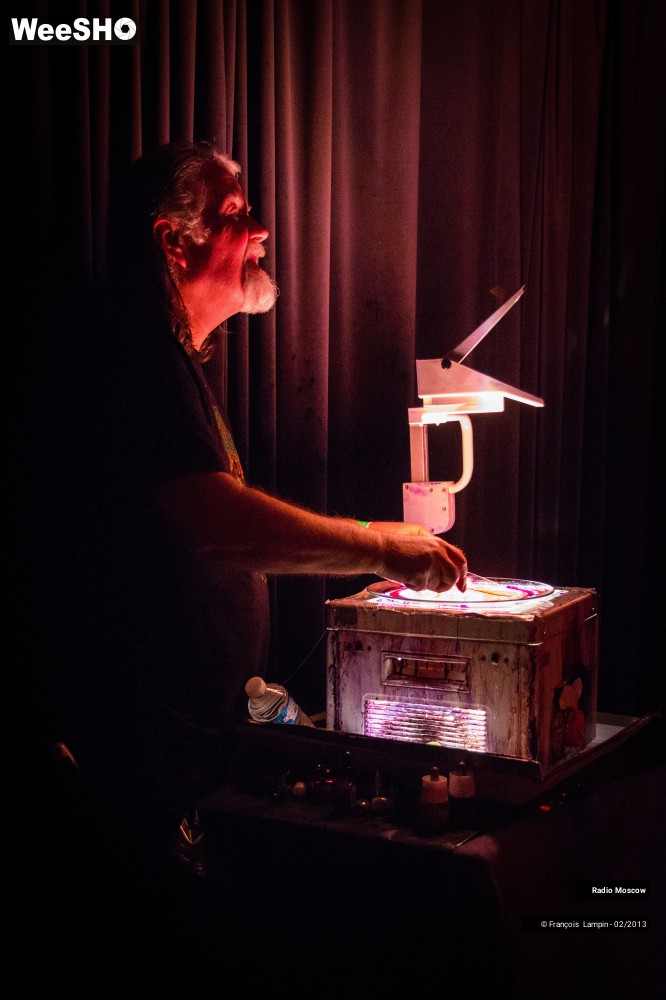 25/40 photos du spectacle Radio Moscow