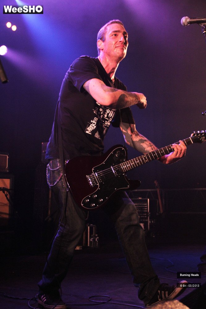 14/15 photos du spectacle Burning Heads