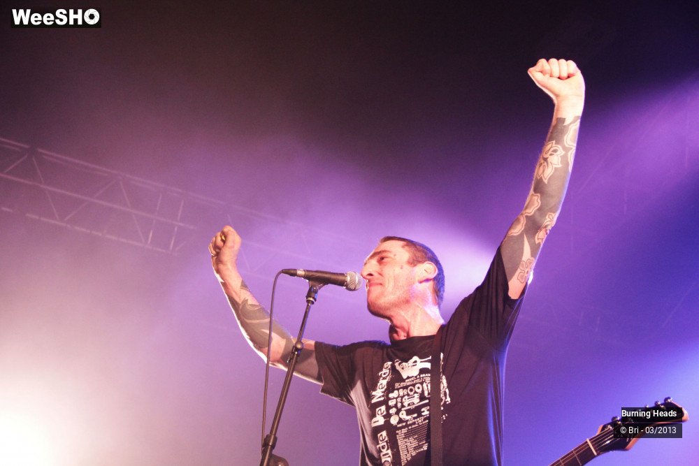 15/15 photos du spectacle Burning Heads