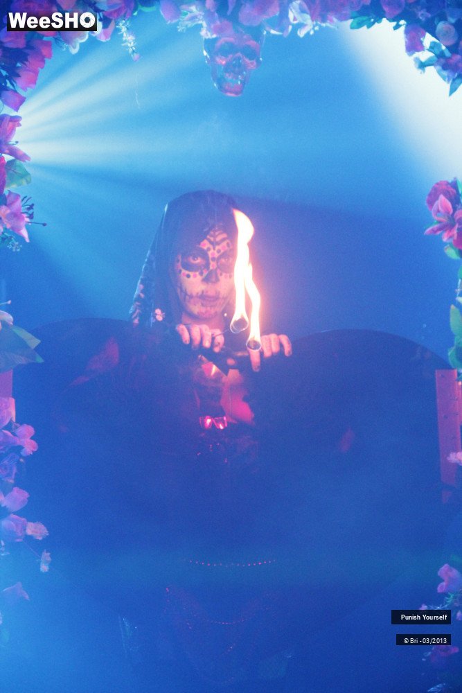 6/22 photos du spectacle Punish Yourself