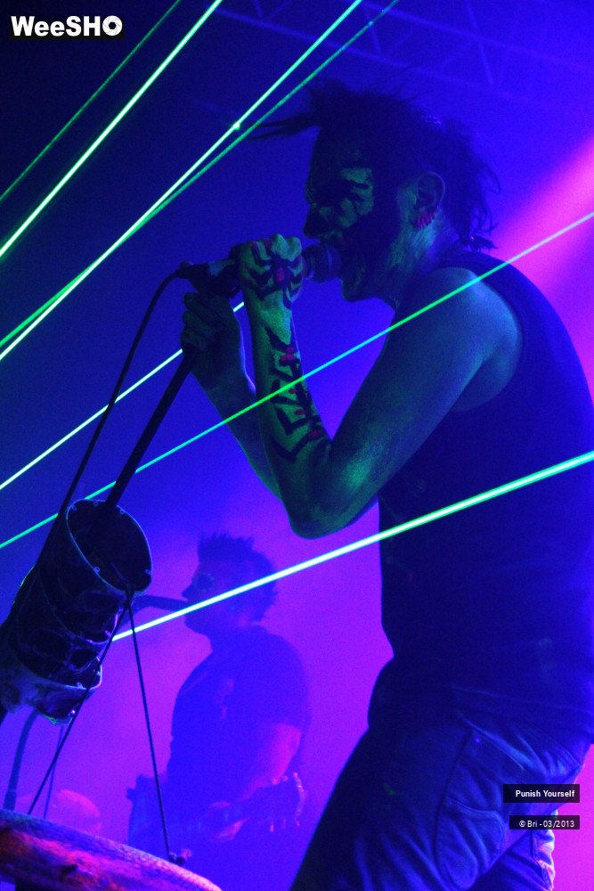 7/22 photos du spectacle Punish Yourself