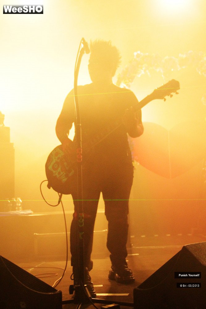 9/22 photos du spectacle Punish Yourself