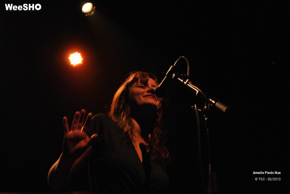 1/12 photos du spectacle Amelie pieds nus