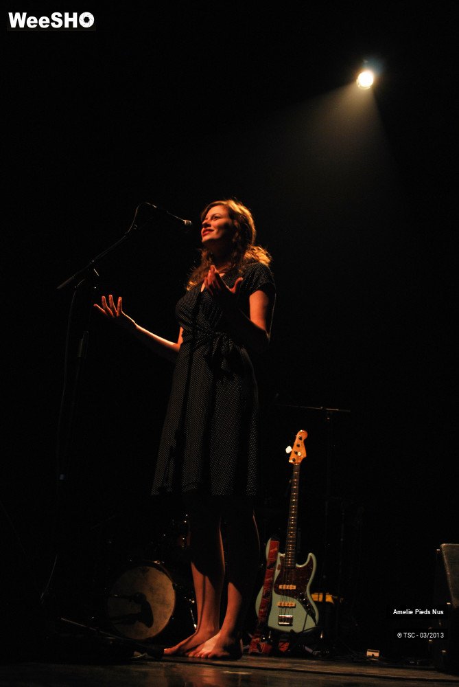 11/12 photos du spectacle Amelie pieds nus