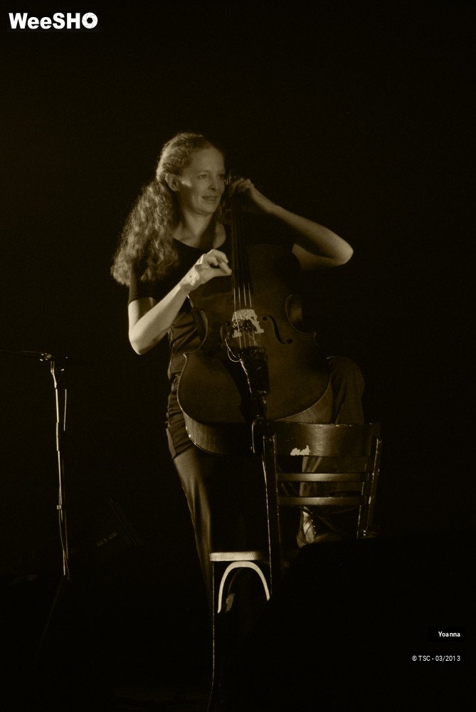 18/22 photos du spectacle Yoanna