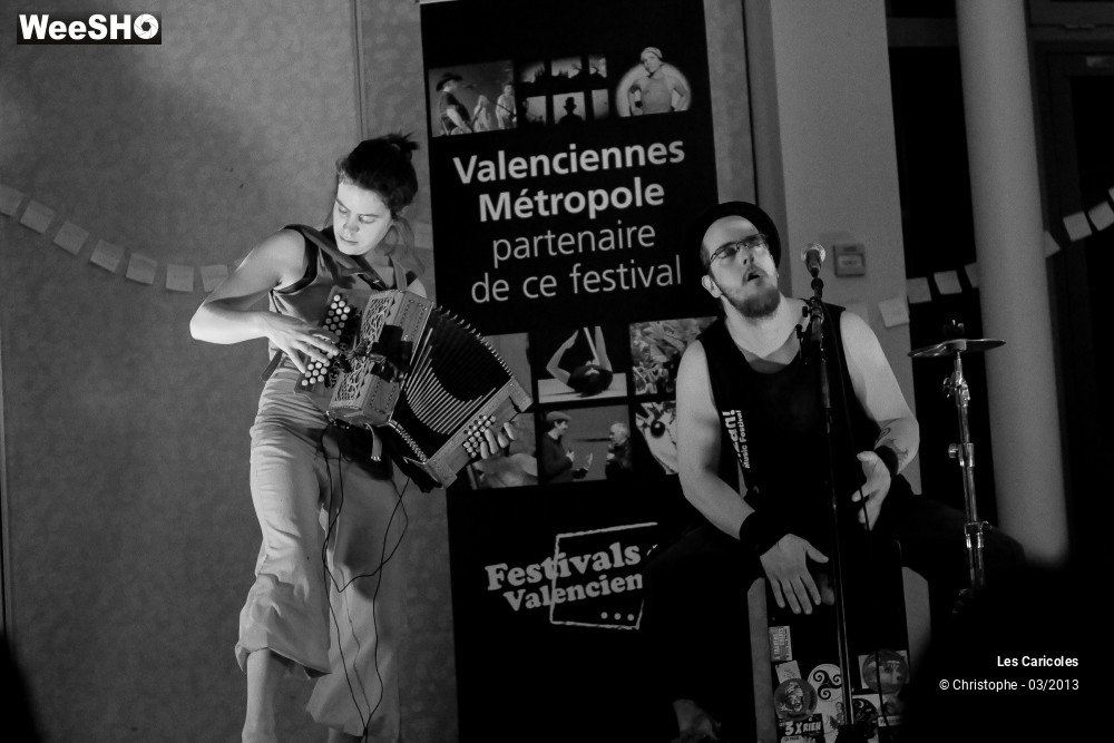 12/44 photos du spectacle Les Caricoles