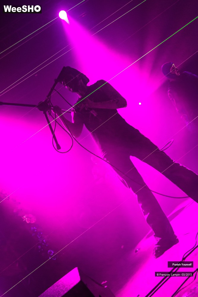 27/50 photos du spectacle Punish Yourself