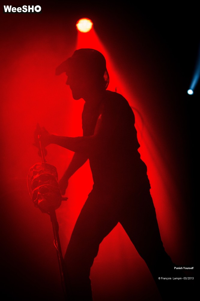 29/50 photos du spectacle Punish Yourself