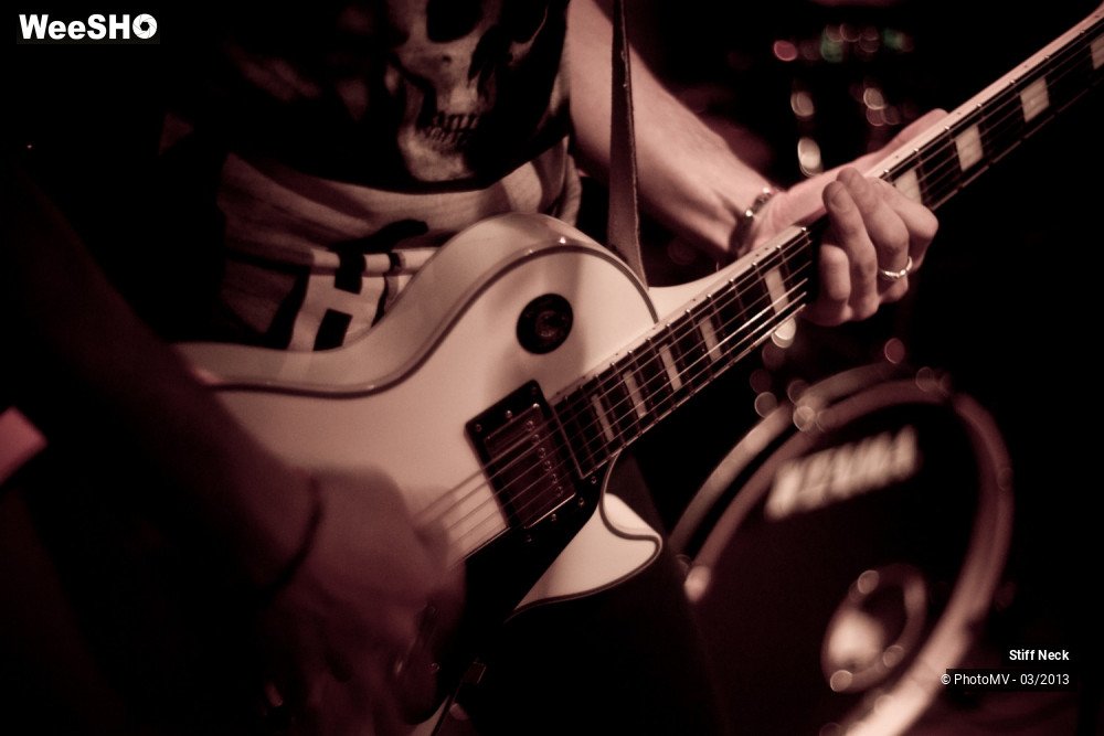 3/38 photos du spectacle Stiff Neck