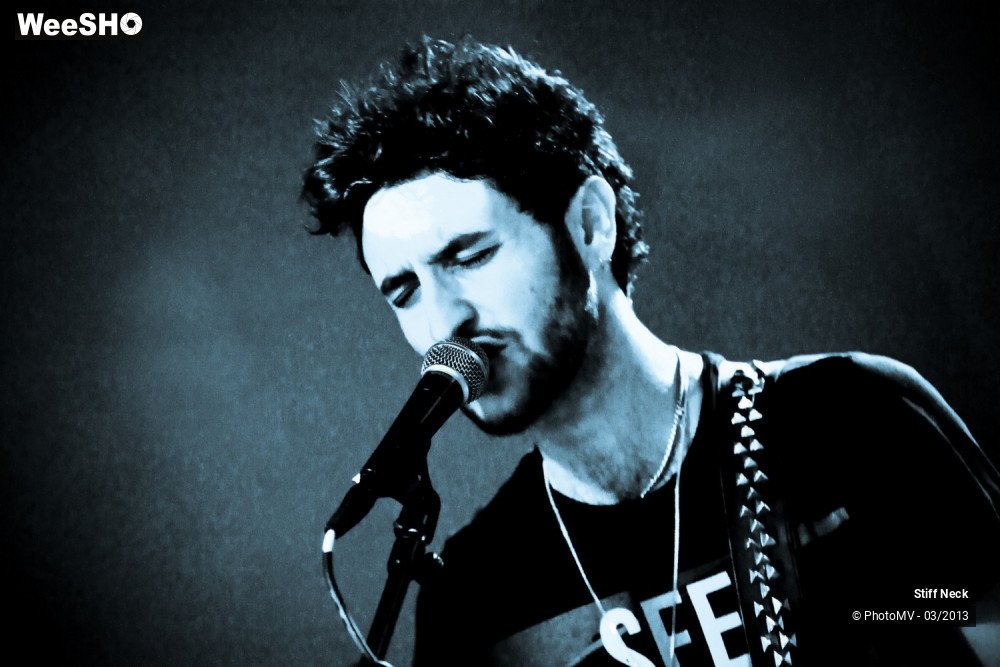 10/38 photos du spectacle Stiff Neck