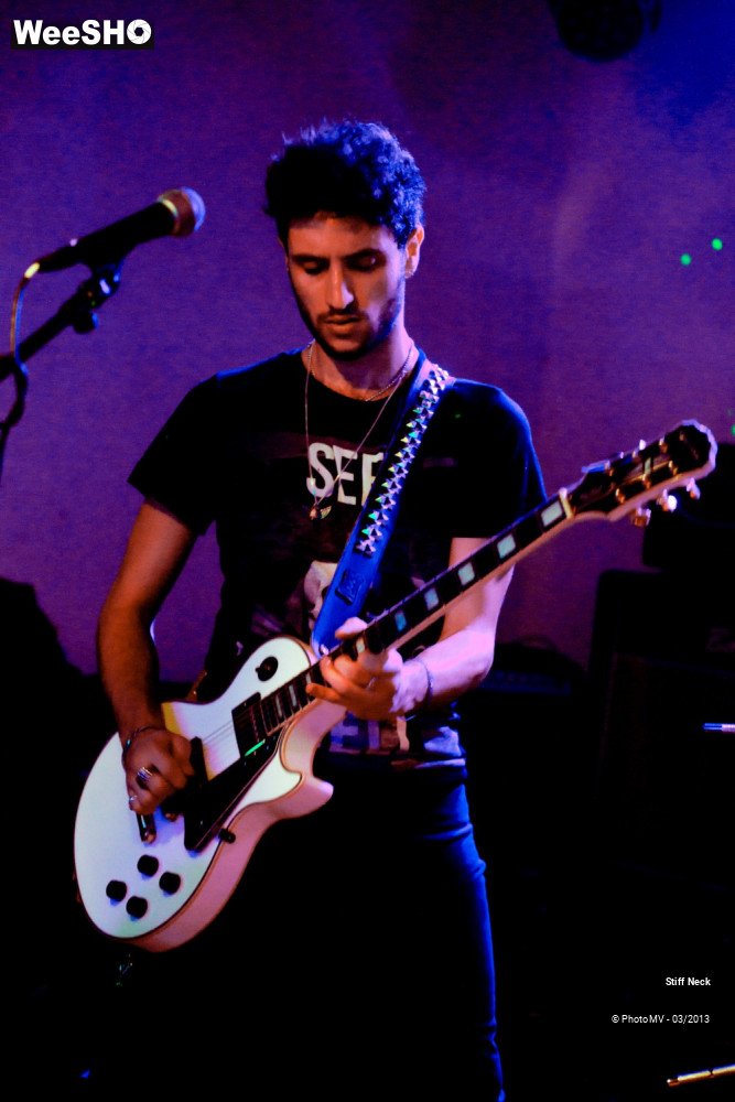 37/38 photos du spectacle Stiff Neck