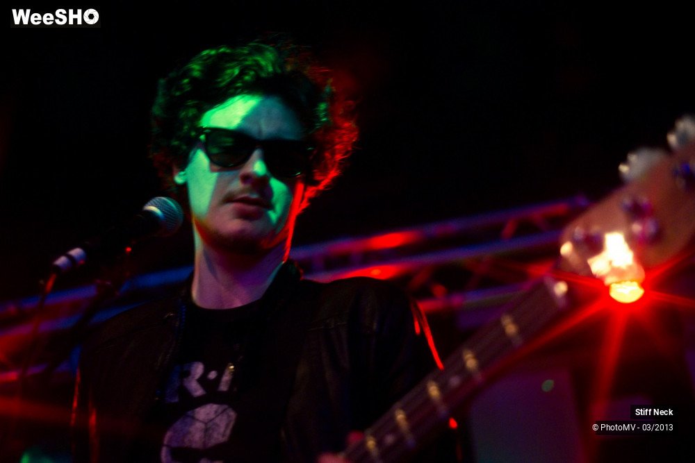 38/38 photos du spectacle Stiff Neck