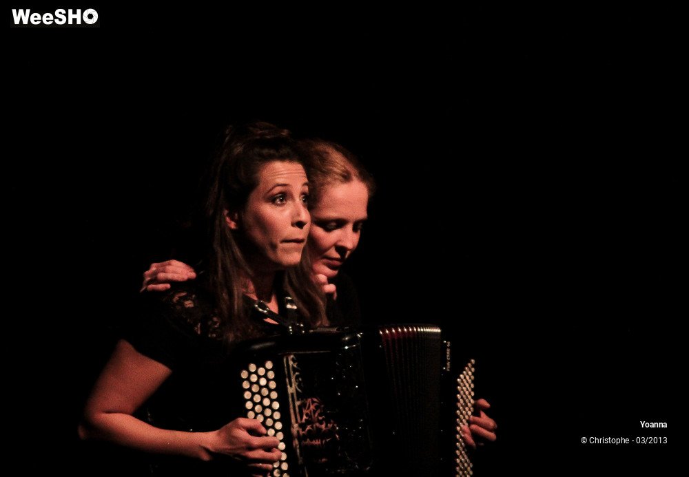 12/38 photos du spectacle Yoanna