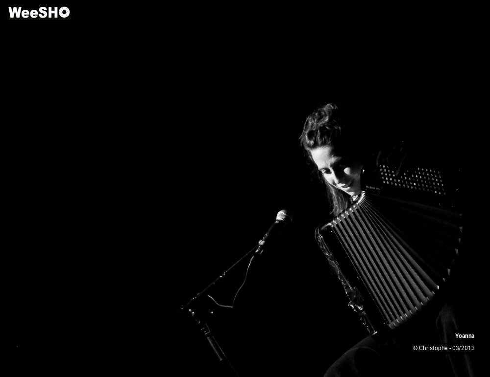 16/38 photos du spectacle Yoanna