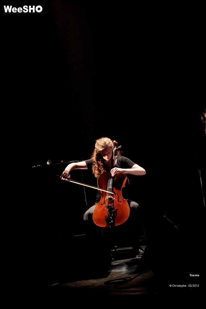 20/38 photos du spectacle Yoanna