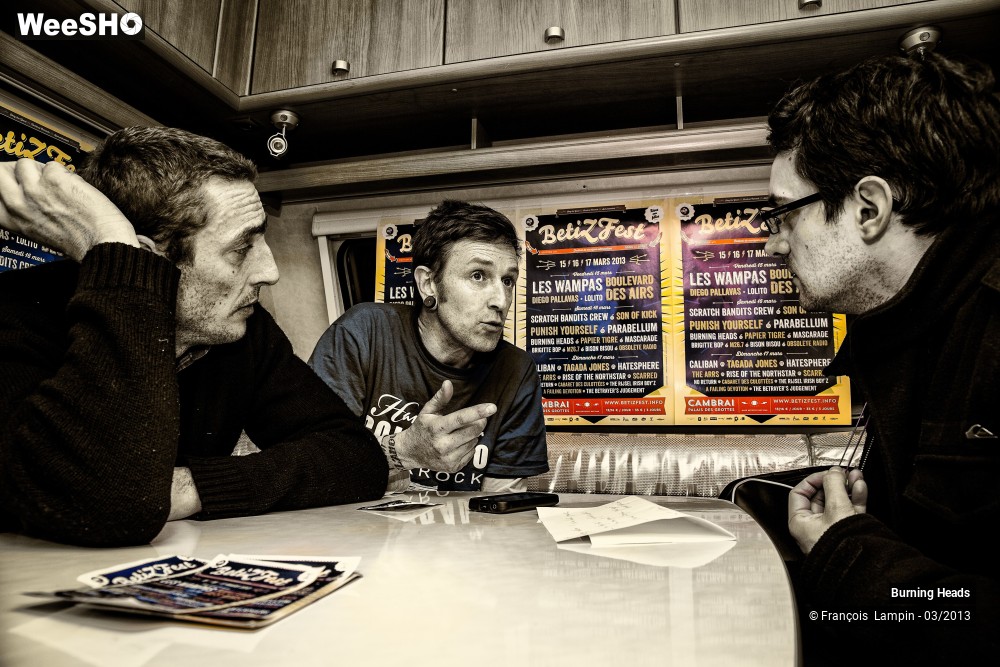 1/5 photos du spectacle Burning Heads Interview