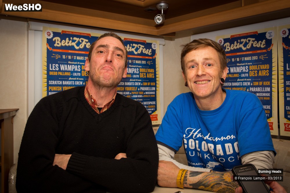 3/5 photos du spectacle Burning Heads Interview