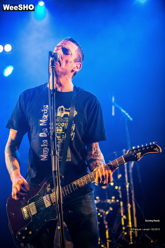 4/39 photos du spectacle Burning Heads