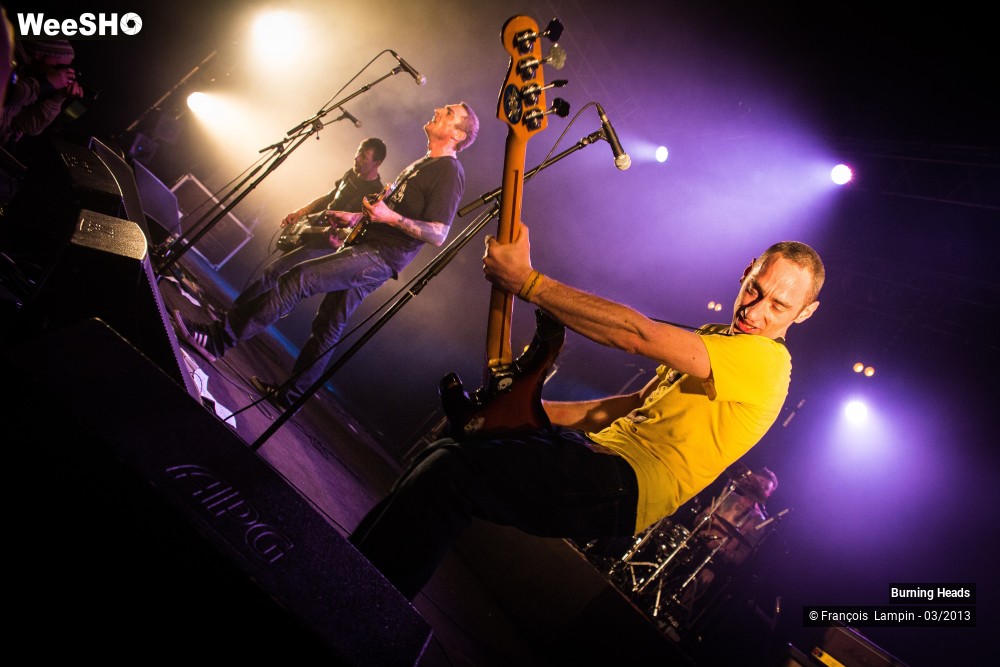 7/39 photos du spectacle Burning Heads