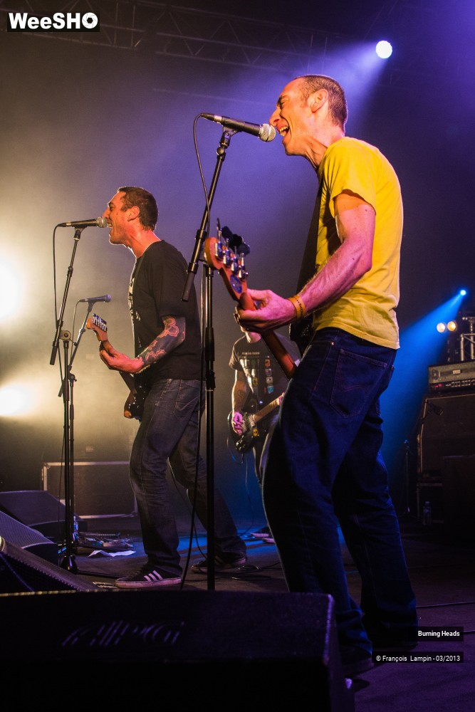 15/39 photos du spectacle Burning Heads