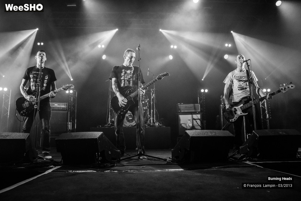 21/39 photos du spectacle Burning Heads