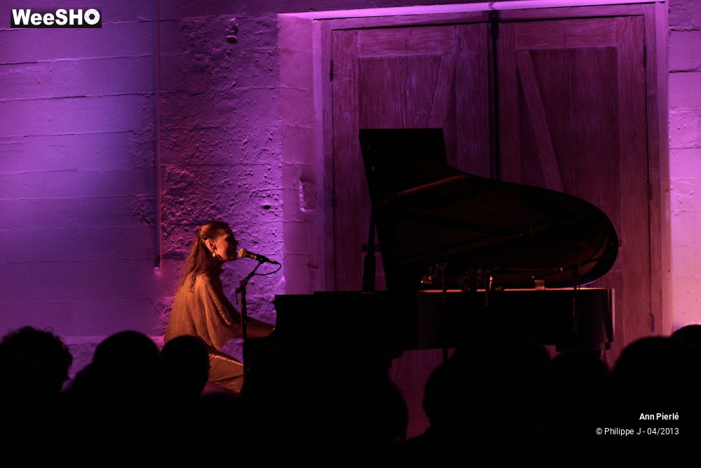 4/8 photos du spectacle Ann Pierlé