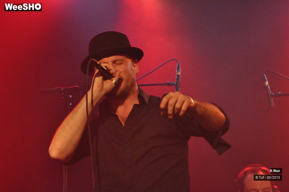 9/39 photos du spectacle R.Wan 