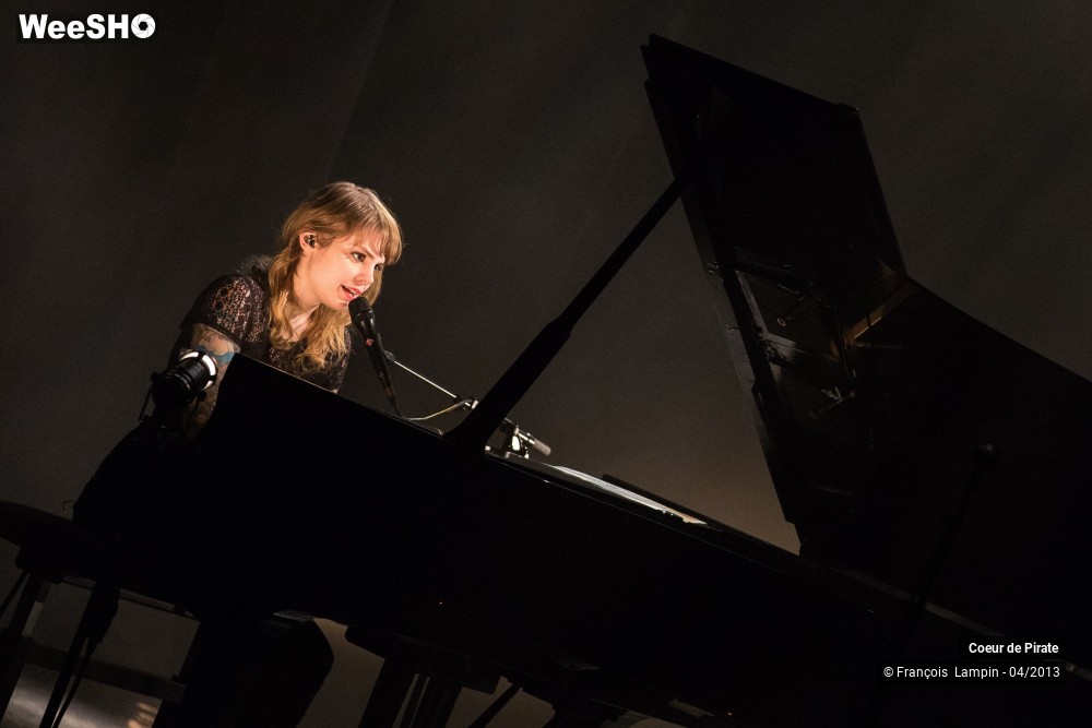 17/28 photos du spectacle Coeur de pirate