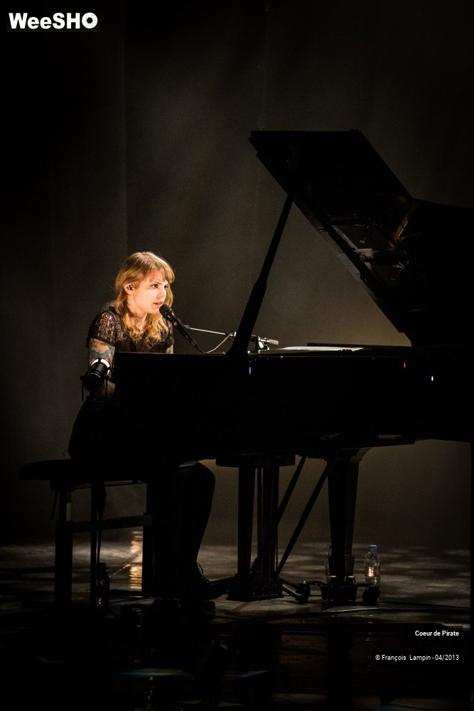 28/28 photos du spectacle Coeur de pirate