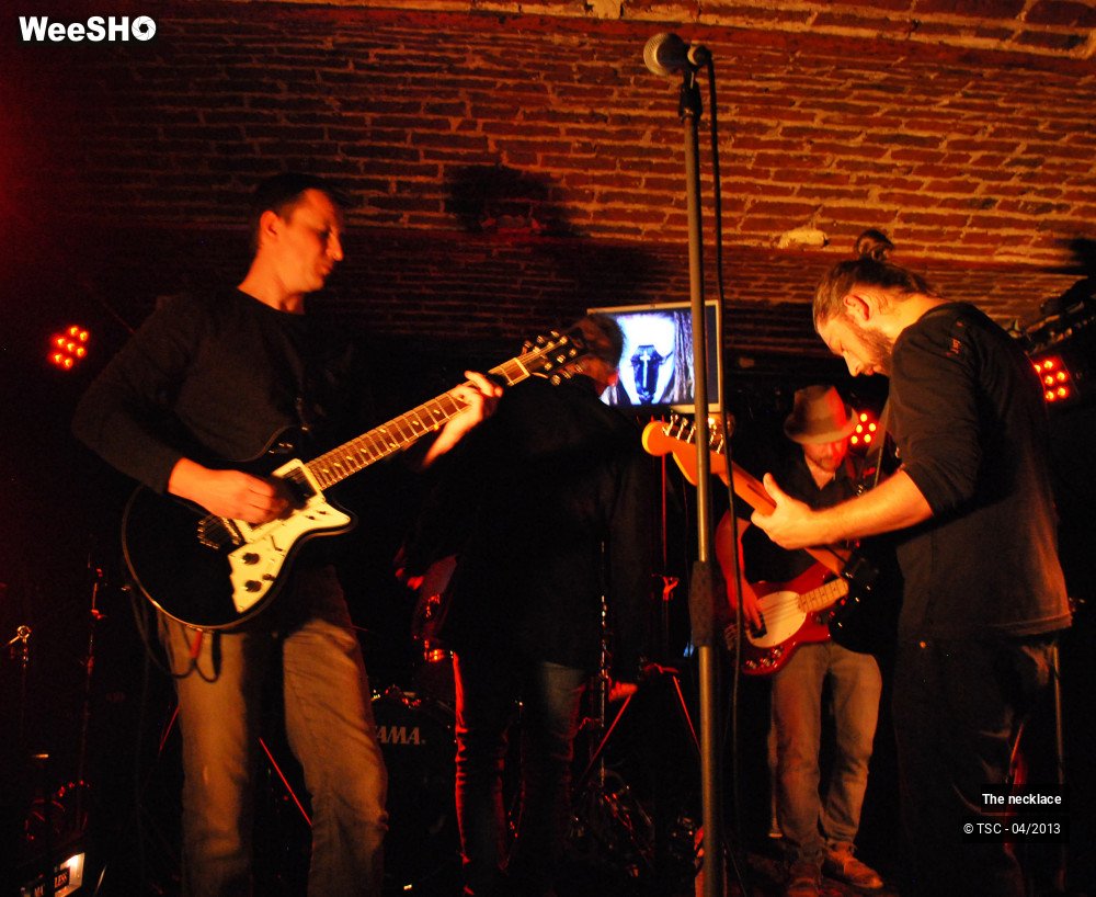 13/21 photos du spectacle The necklace