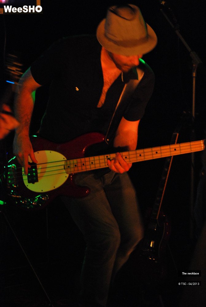 17/21 photos du spectacle The necklace