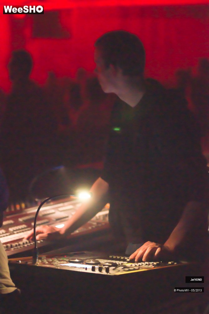 26/33 photos du spectacle Jef Kino