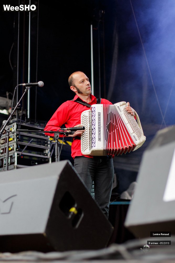6/30 photos du spectacle Lenine Renaud