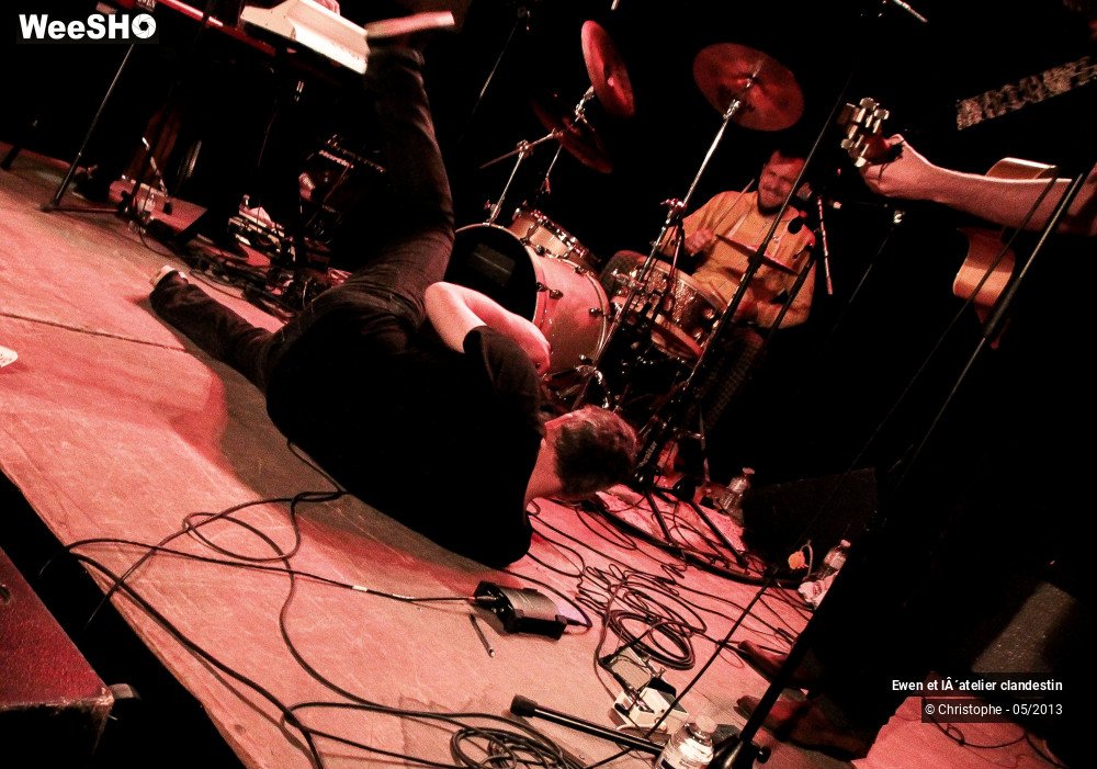 6/39 photos du spectacle Ewen et l'atelier clandestin