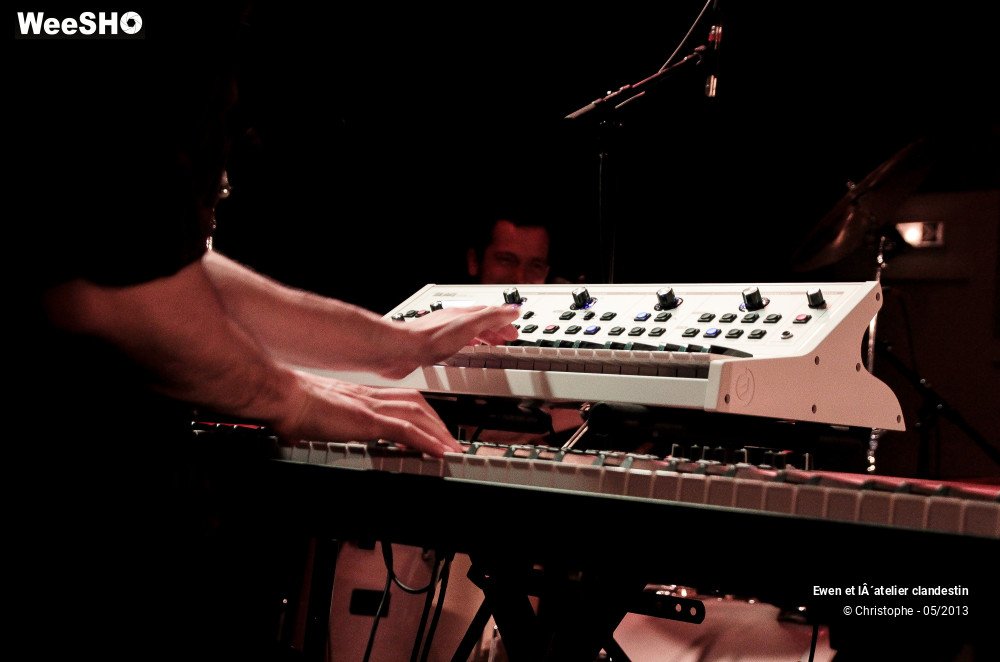 12/39 photos du spectacle Ewen et l'atelier clandestin