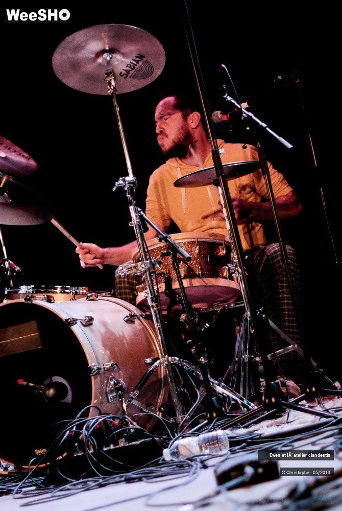 19/39 photos du spectacle Ewen et l'atelier clandestin