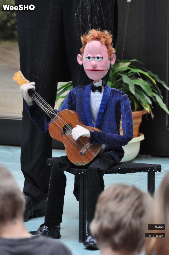 20/21 photos du spectacle Alex Barti Puppetshow